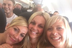 Foto Liburan Traveler ini Difotobom Orang yang Sama, 2 Tahun Lalu