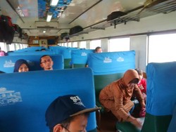 Asyiknya Traveling Naik Kereta dari Tegal ke Semarang