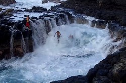 Begini Ngerinya Kolam Kematian di Hawaii