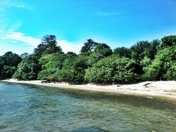 Catatan Backpacker ke Pulau Untung Jawa