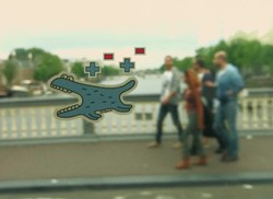 Lagi Ramai Dilakukan Turis di Amsterdam, Main Game Saingan Pokemon GO