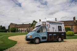 Ssst, Ada Foodtruck Es Krim Khusus Dewasa di Inggris