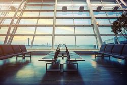 10 Bandara di Dunia yang Paling Asyik Buat Transit 10 Bandara di Dunia yang Paling Asyik Buat Transit