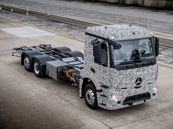 Tak Hanya Mobil, Mercy Juga Siapkan Truk Listrik