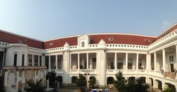 Liburan Murah Meriah di Kota Tua Jakarta: Museum BI