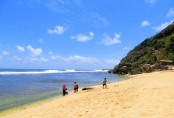 Akhir Pekan ke Gunungkidul, Yuk ke Pantai Pok Tunggal