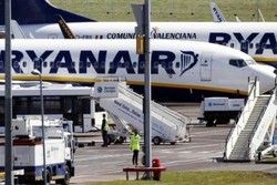 Salah Naik Pesawat, Traveler Remaja Ini Nyasar ke Irlandia