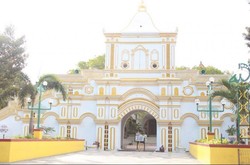 Seperti Istana Eropa, Padahal Ini di Madura