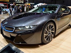 Tertarik dengan i8, Pemerintah Bakal Gandeng BMW Buat Stasiun Pengecasan?