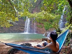 Air Terjun Tersembunyi yang Seindah Surga di Kendari