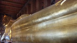 Potret Patung Buddha Tidur yang Terkenal di Thailand