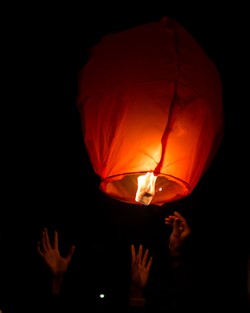 Bersama kawan lepaskan beban