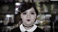 Classic Doll Make Up Untuk Halloween