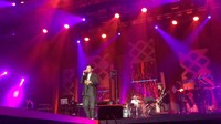 Keren! Tulus Ngerap Bareng Igor Saykoji
