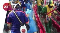 Fans Senegal dan Jepang Punguti Sampah Usai Pertandingan