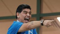 Kelewat Senang, Maradona Langsung Tumbang