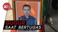 Anies-Sandi Melayat ke Petugas Damkar yang Gugur di Jakut Anies-Sandi Melayat ke Petugas Damkar yang Gugur di Jakut