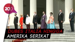 Presiden Jokowi Terima Surat Kepercayaan dari 7 Duta Besar