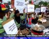 Warga Demo di Istana Minta Harga Susu Turun