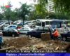 Perbaikan Trotoar Macetkan Jalan Sudirman