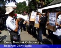 Demo Menolak Outsourcing