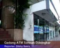 Mesin ATM Sarinah Dibongkar