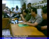 Polisi Jaga Masjid Ahmadiyah