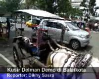 Kusir Delman Demo di Balaikota