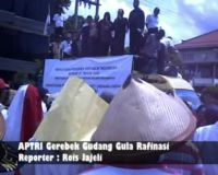 APTRI Gerebek Gudang Gula Rafinasi