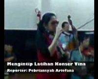 Mengintip Latihan Konser Vina Panduwinata