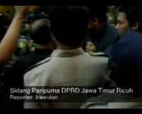 Sidang Paripurna DPRD Jatim Ricuh