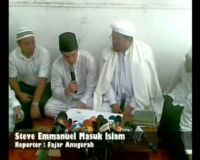 Steve Emmanuel Masuk Islam
