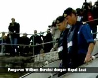 Pangeran William Beraksi dengan Kapal Laut