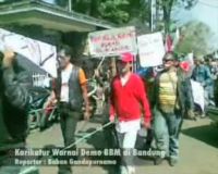 Karikatur Warnai Demo BBM di Bandung