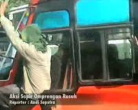Aksi Sopir Omprengan Rusuh