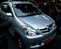 Avanza Pelat Merah Dibakar