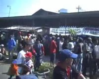 Warga Menolak Eksekusi dengan Pencak Silat