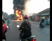 Mobil Terbakar di Lenteng Agung   