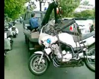 Moge Polisi Ditabrak Bus TransJakarta