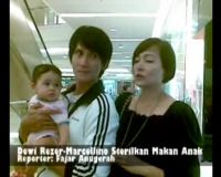 Dewi Rezer-Marcellino Sterilkan Makan Anak