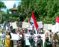 Masyarakat Bali Tolak RUU Pornografi