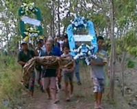 Sri Wahyuni, Korban Peluru Nyasar Dimakamkan