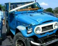 Jeep Terguling di Pasupati