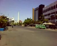 Denyut Ekonomi Surabaya Berhenti  