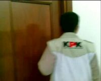 KPK Geledah Gedung Sate