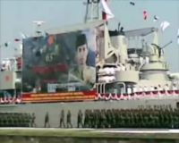 HUT TNI Dijubeli Warga Surabaya