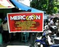 Dor..Awas Ledakan Oseng-oseng Mercon!
