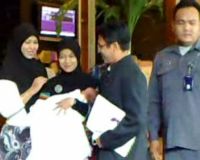 AA Gym dan Teh Rini Tinggalkan RS 