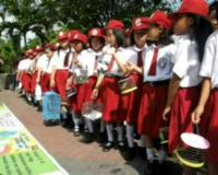 Tiga Ribu Burung Merpati Dilepas