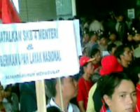 Buruh Tuntut Upah Nasional Rp 3,5 Juta